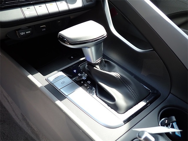 2025 Hyundai Elantra SEL Sport Image 17 of 20