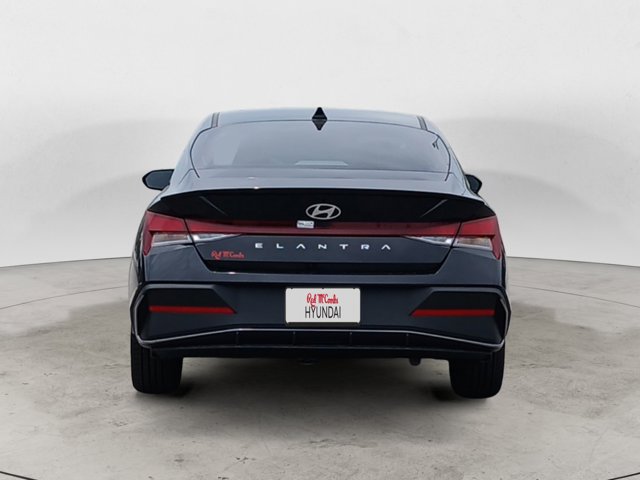 Vehicle image 6 of 22