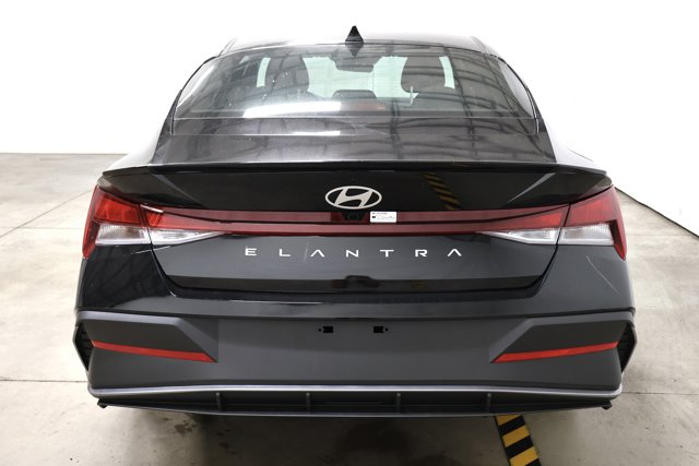 Vehicle image 3 of 31