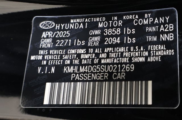 Vehicle image 29 of 31