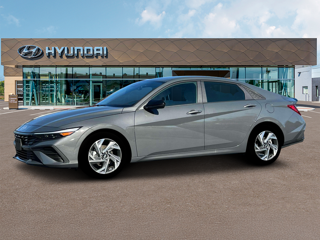 2025 Hyundai Elantra SEL Sport Image 2 of 19