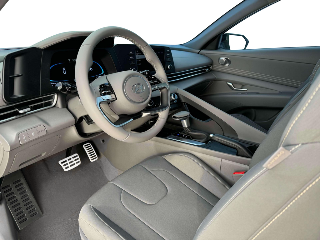 2025 Hyundai Elantra SEL Sport Image 17 of 19