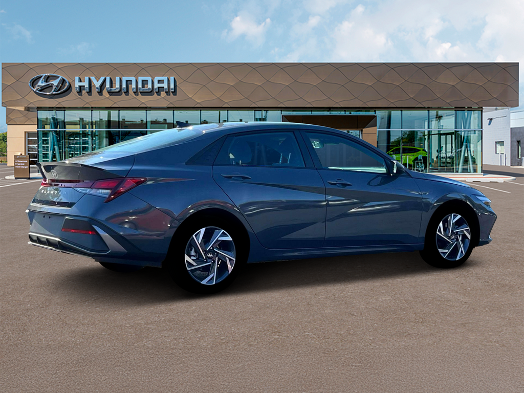 2025 Hyundai Elantra SEL Sport Image 8 of 19