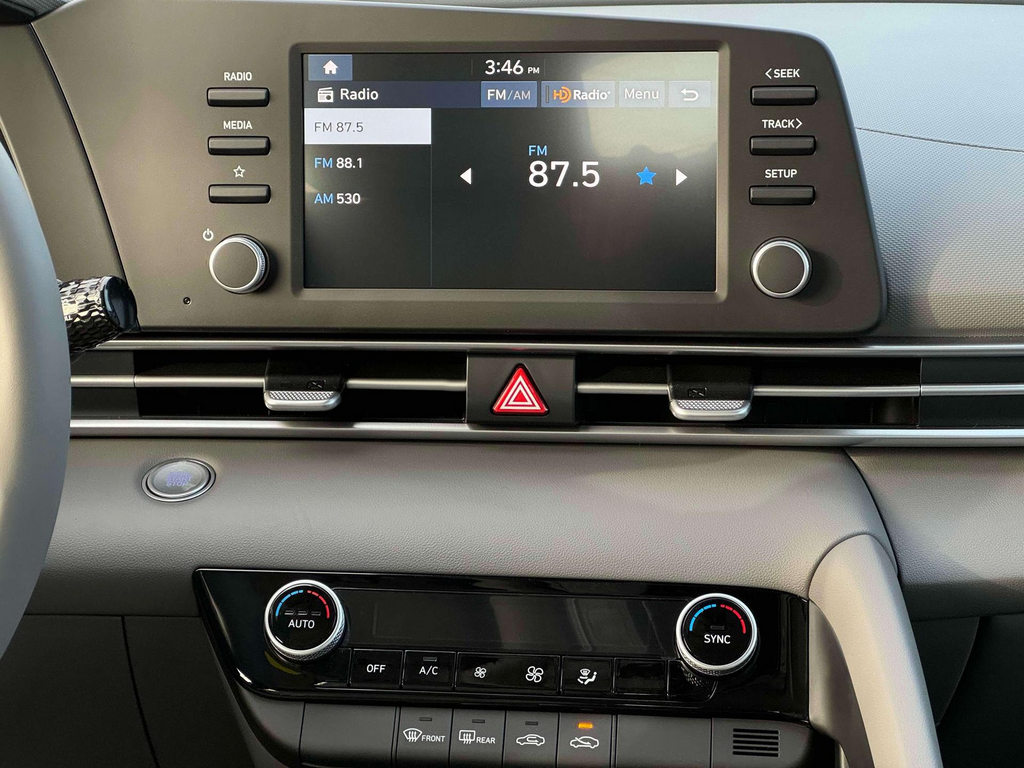 2025 Hyundai Elantra SEL Sport Image 19 of 19