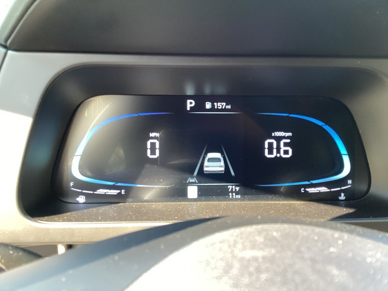 2025 Hyundai Elantra SEL Sport Image 21 of 35