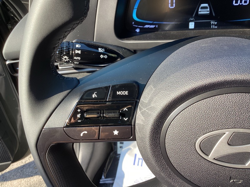 2025 Hyundai Elantra SEL Sport Image 29 of 35