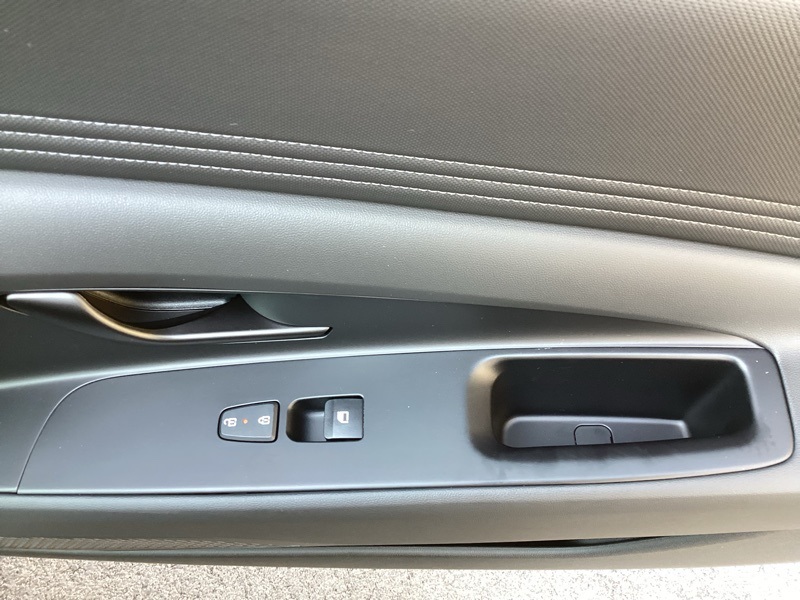 2025 Hyundai Elantra SEL Sport Image 35 of 35