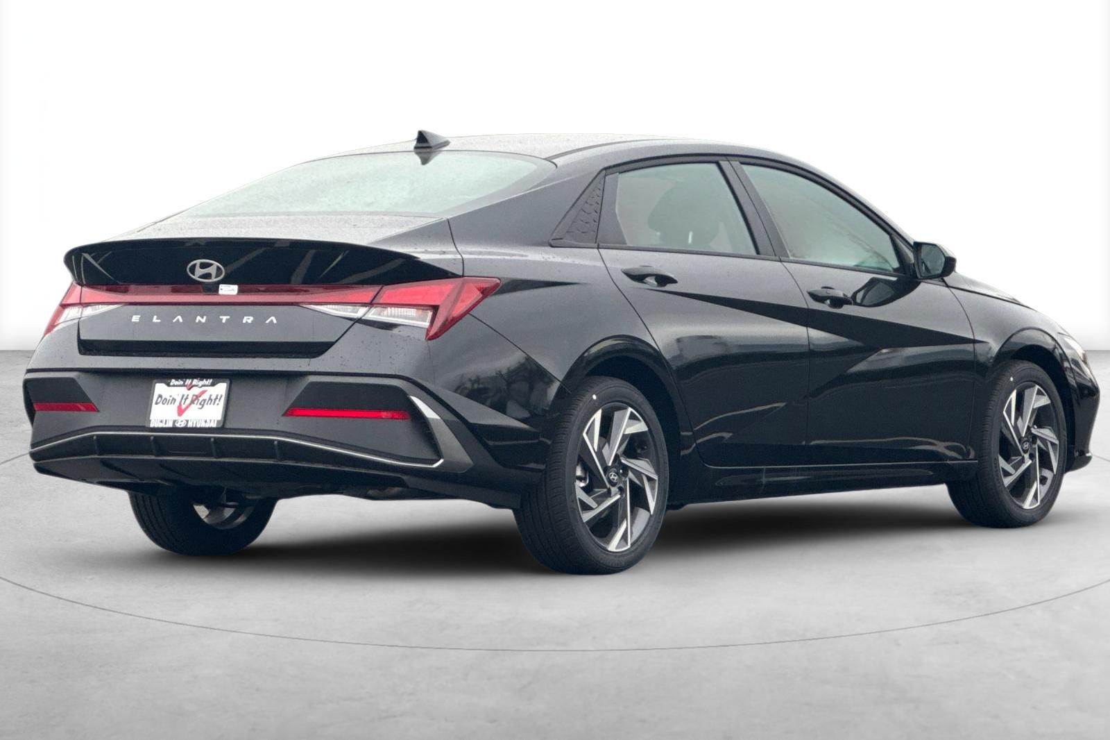 Vehicle image 6 of 31