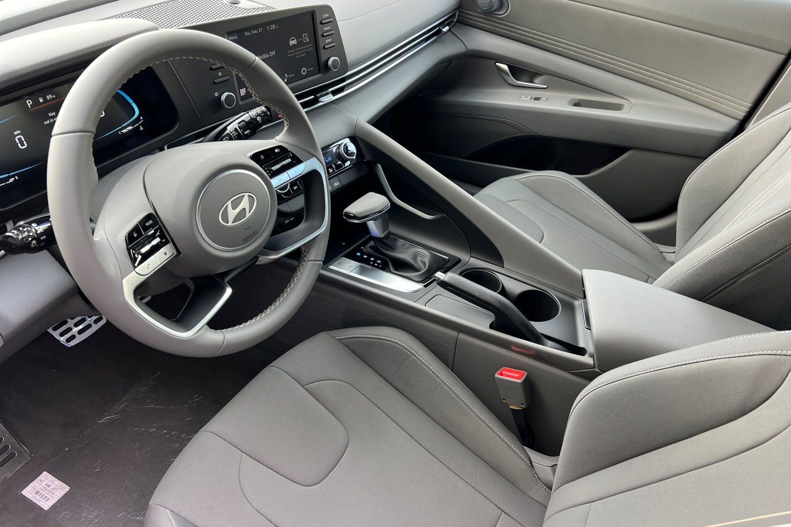 Vehicle image 11 of 31