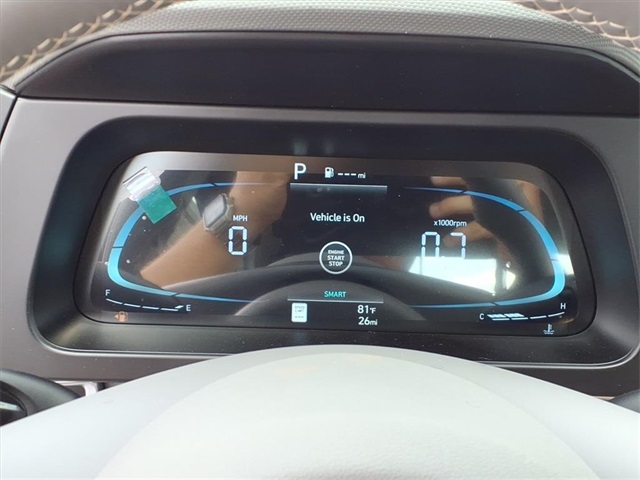 2025 Hyundai Elantra SEL Sport Image 11 of 19