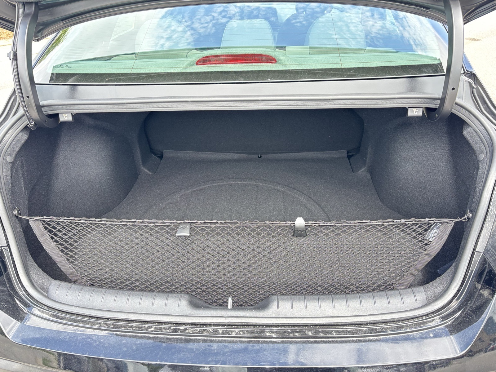 2025 Hyundai Elantra SEL Sport Image 9 of 23