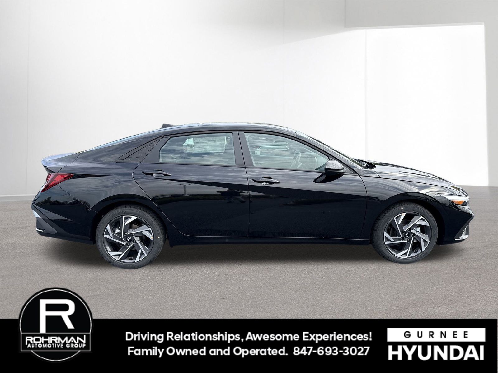 2025 Hyundai Elantra SEL Sport Image 6 of 25