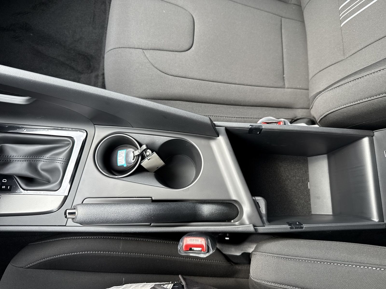 2025 Hyundai Elantra SEL Sport Image 23 of 25