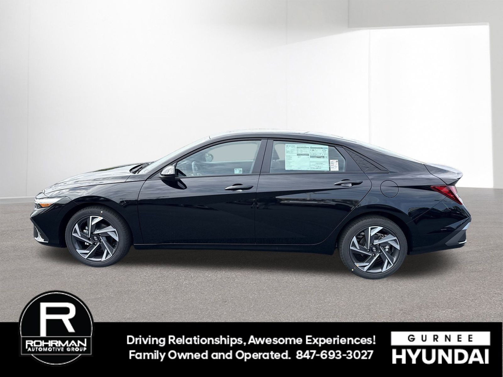 2025 Hyundai Elantra SEL Sport Image 11 of 25