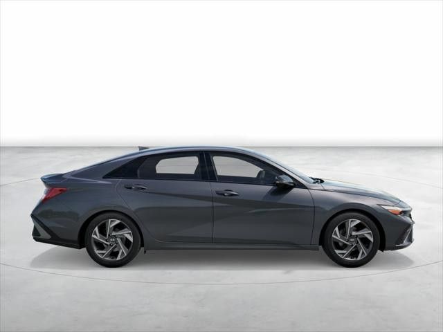 Vehicle image 5 of 19