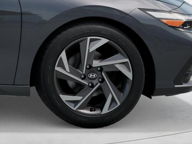 Vehicle image 10 of 19