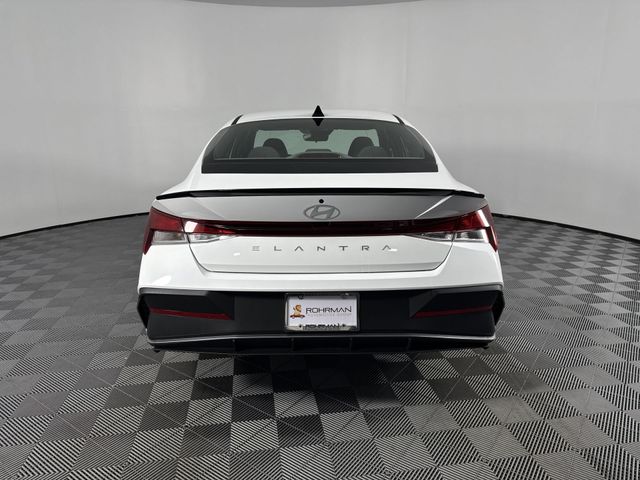 Vehicle image 15 of 45