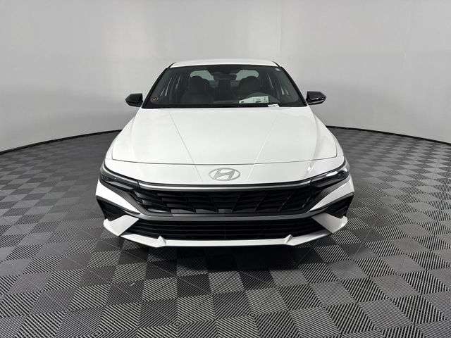 Vehicle image 7 of 45