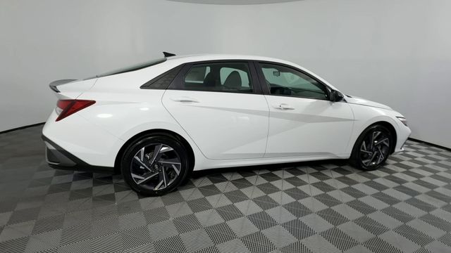 Vehicle image 12 of 45