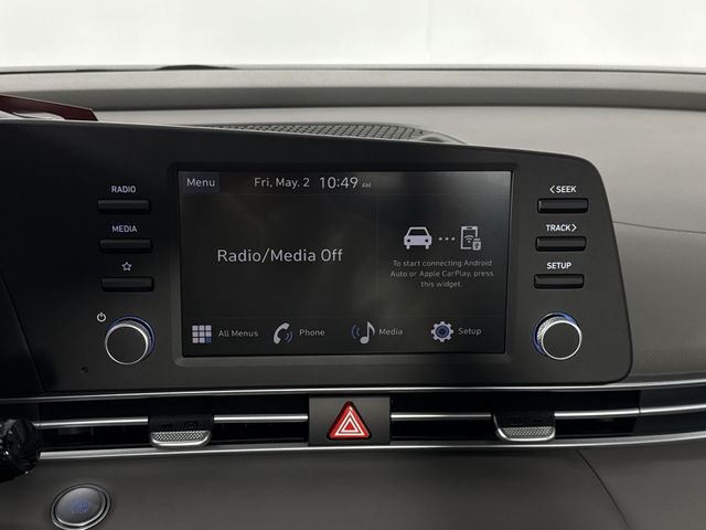 Vehicle image 27 of 45