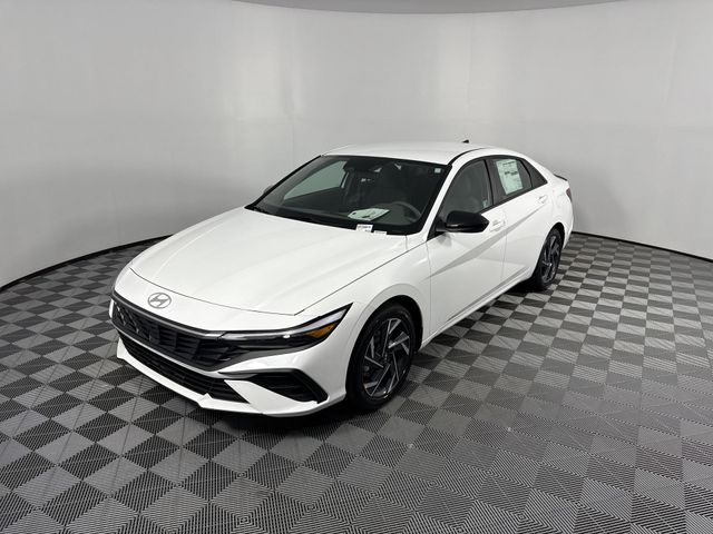Vehicle image 4 of 45