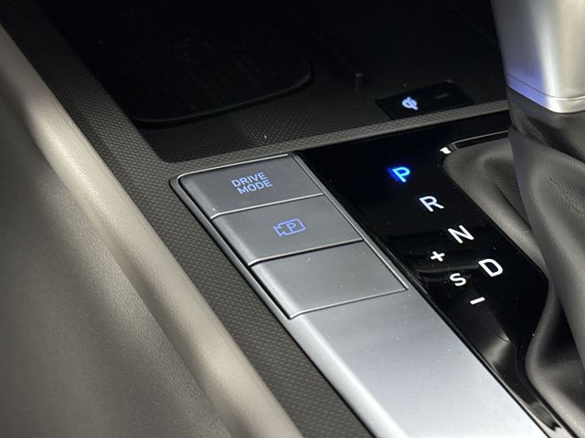 Vehicle image 39 of 45