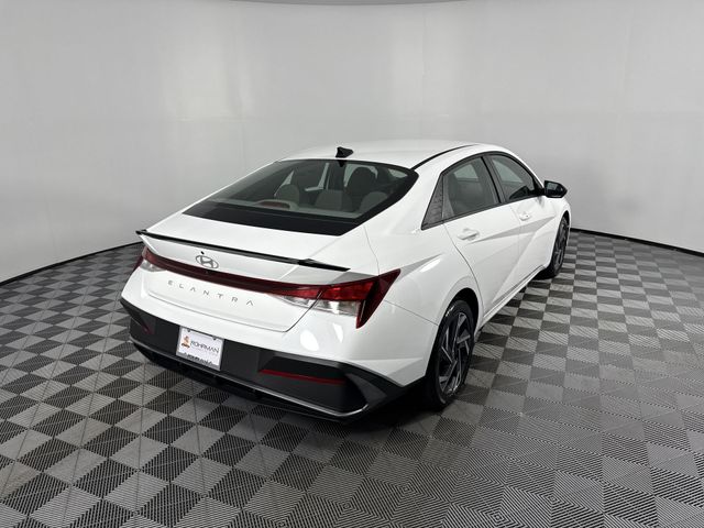 Vehicle image 13 of 45