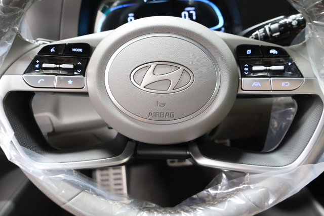 Vehicle image 14 of 30