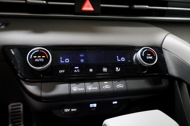 Vehicle image 20 of 30