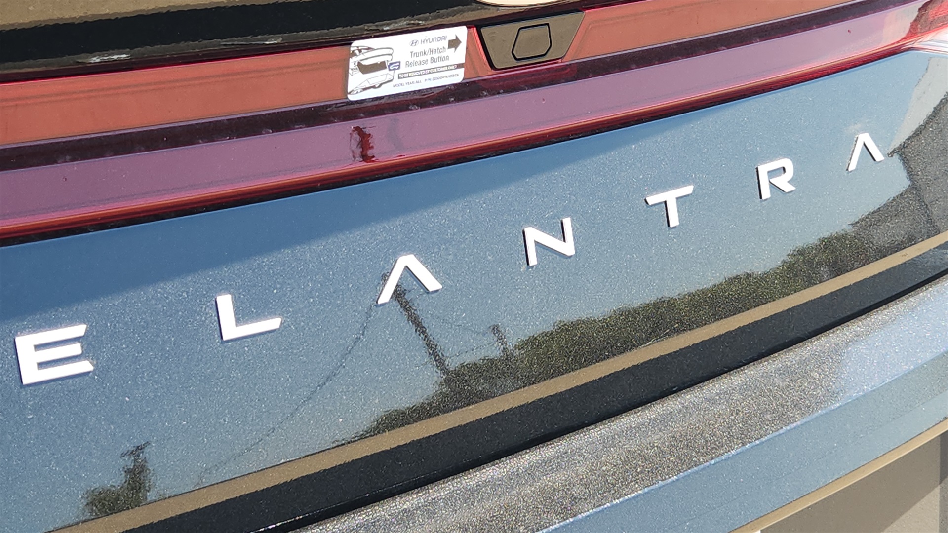 2025 Hyundai Elantra SEL Sport Image 23 of 25