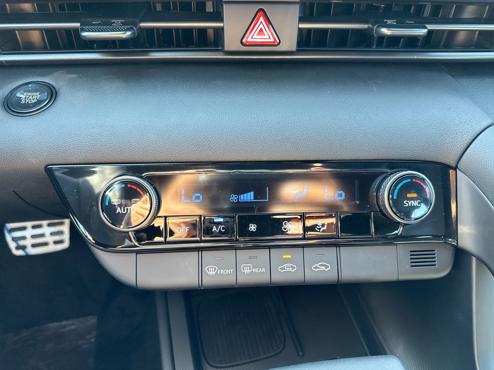 2025 Hyundai Elantra SEL Sport Image 23 of 25