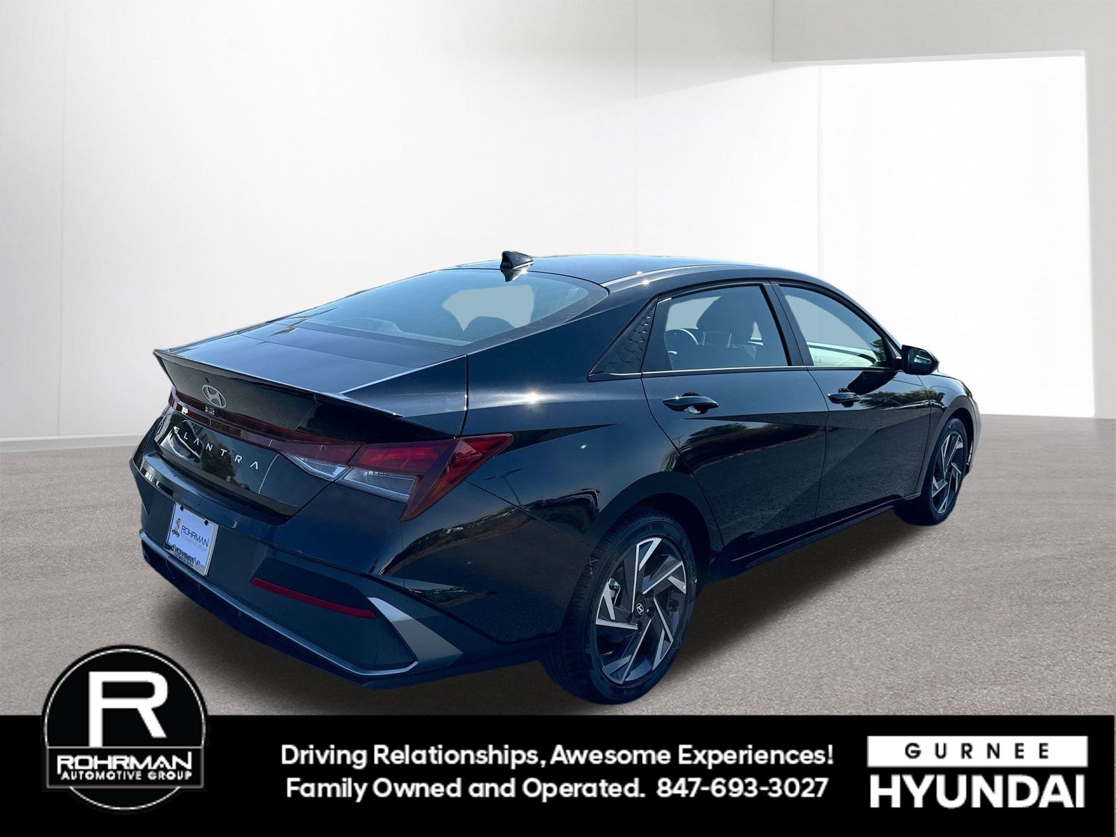 2025 Hyundai Elantra SEL Sport Image 7 of 25