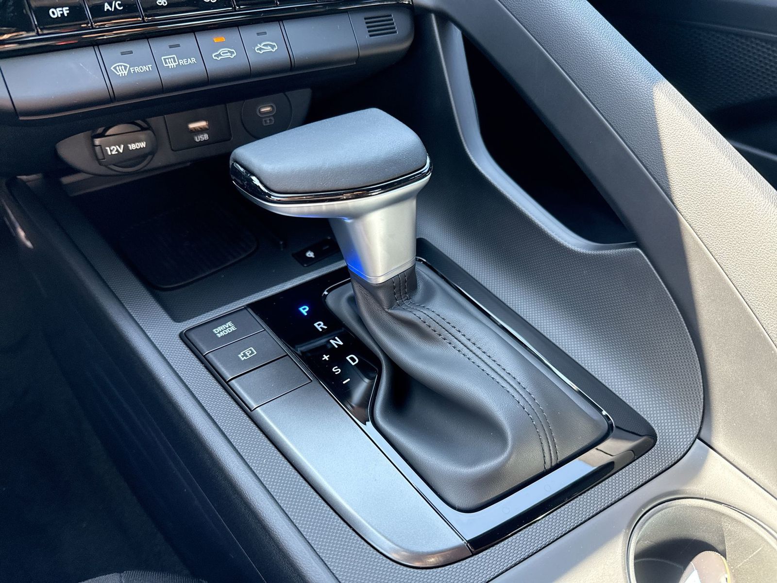 2025 Hyundai Elantra SEL Sport Image 21 of 25