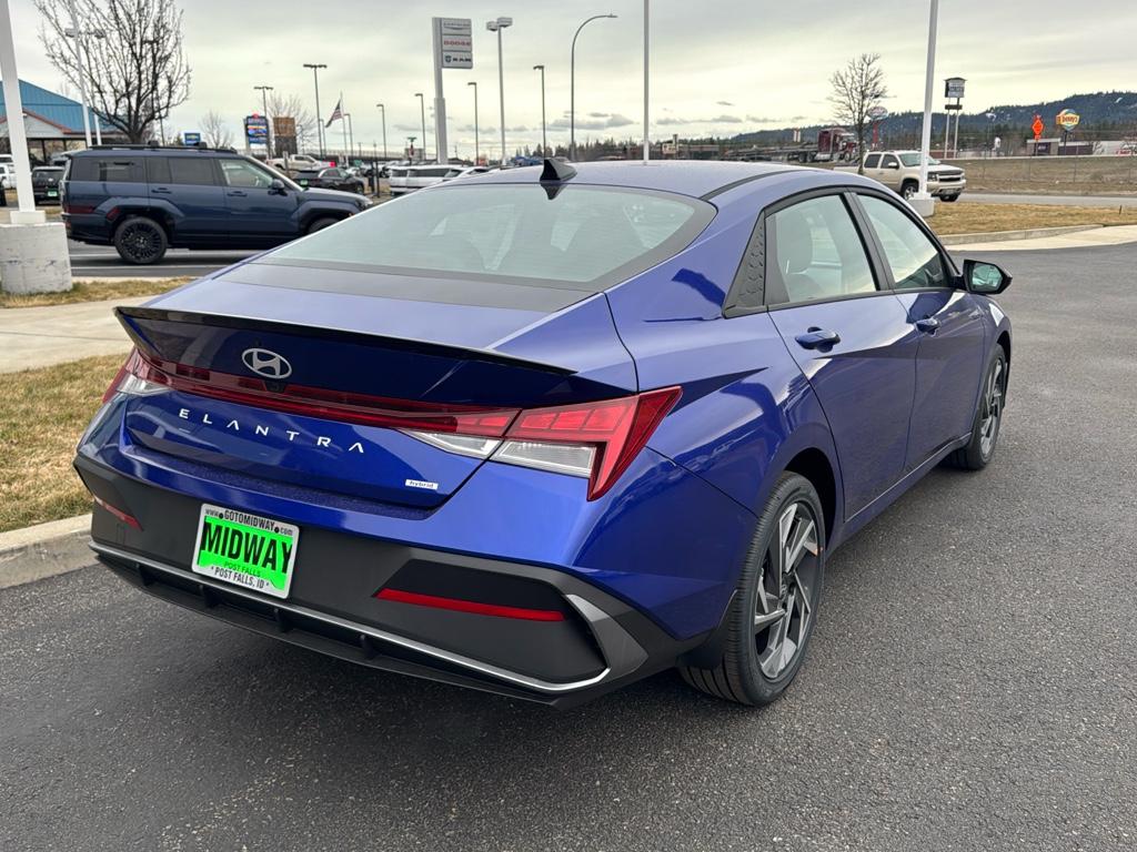 Vehicle image 3 of 25