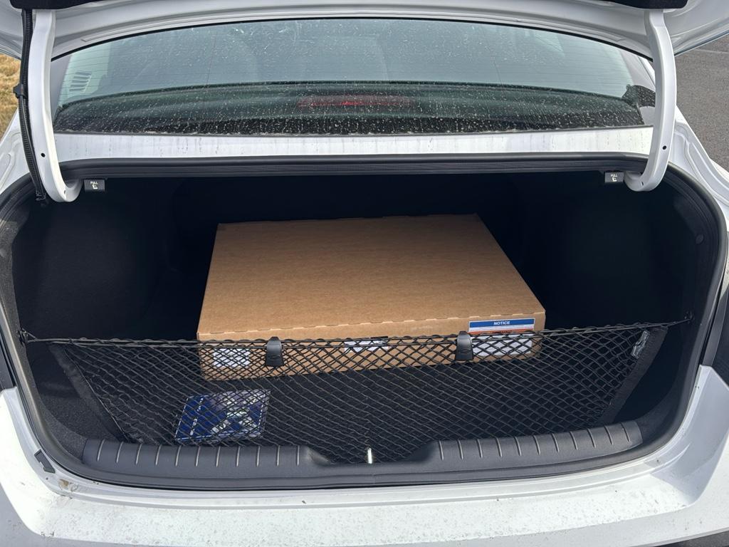 Vehicle image 12 of 25