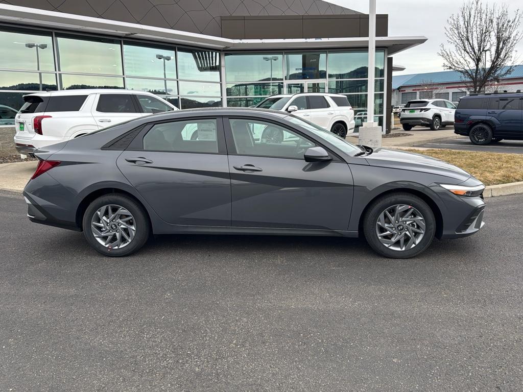 Vehicle image 6 of 25