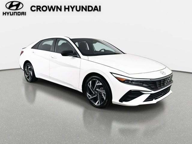 2025 Hyundai Elantra Hybrid SEL Sport Image 2 of 29
