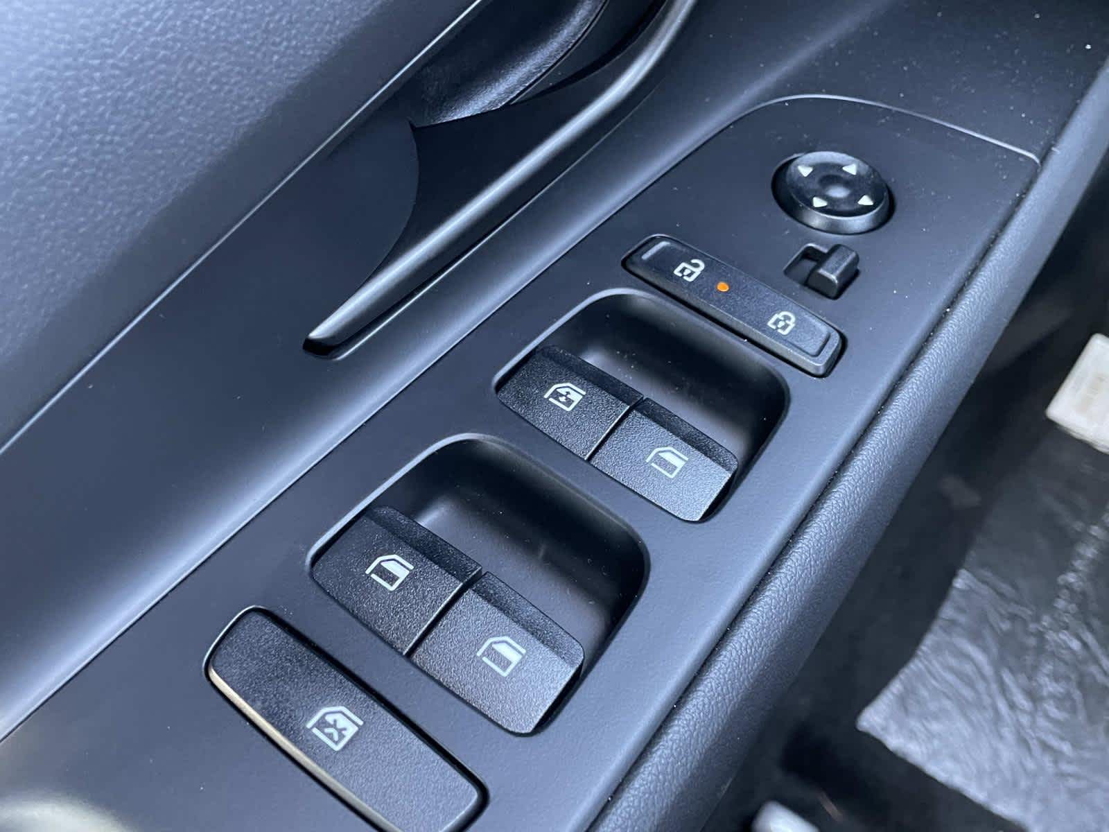 2025 Hyundai Elantra Hybrid SEL Sport Image 32 of 34