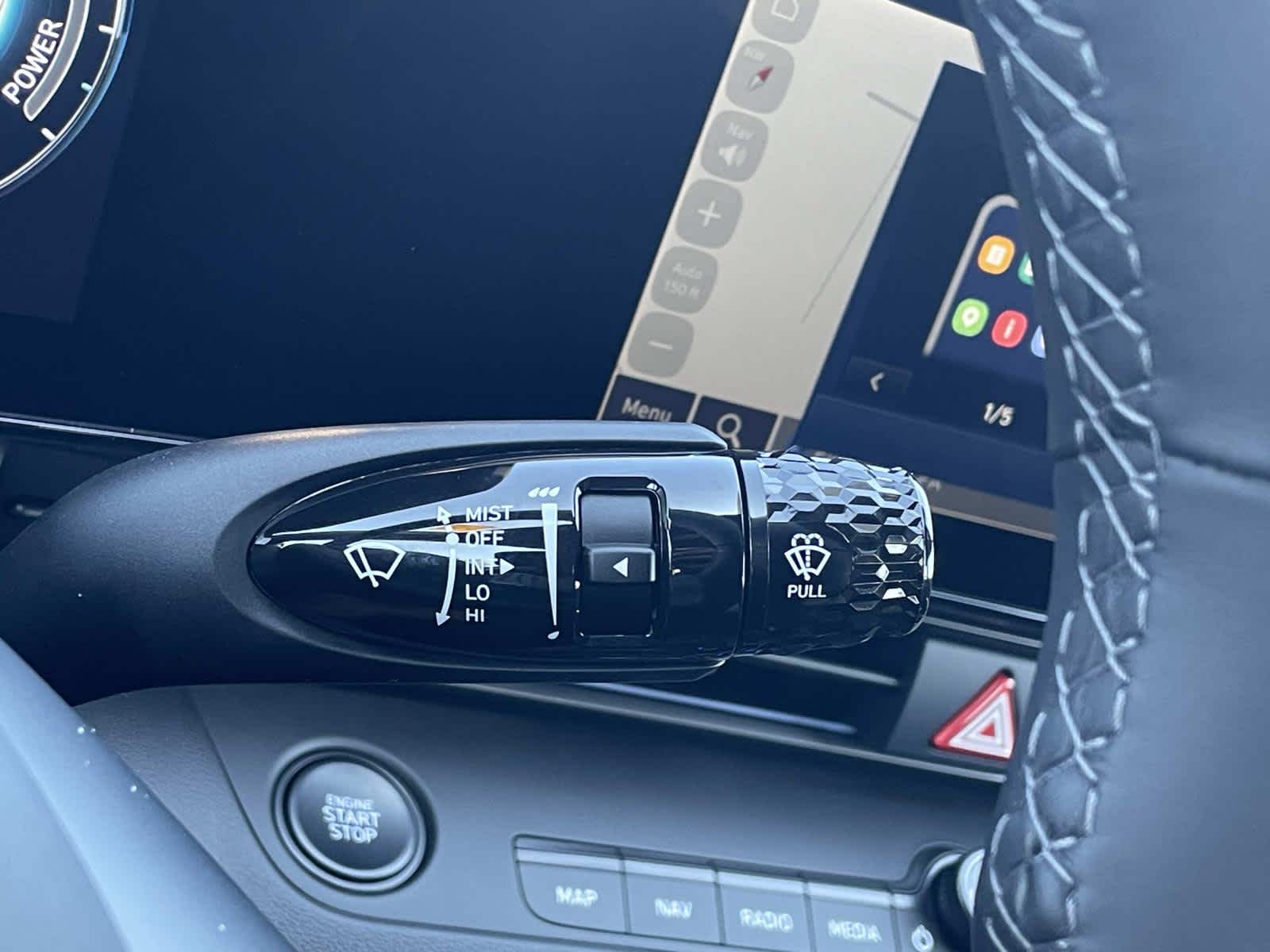 2025 Hyundai Elantra Hybrid SEL Sport Image 26 of 34