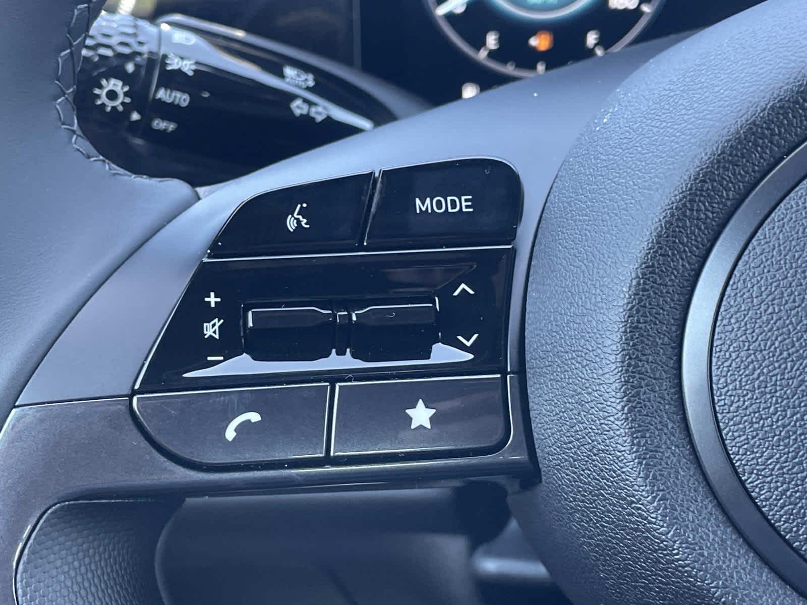 2025 Hyundai Elantra Hybrid SEL Sport Image 31 of 34