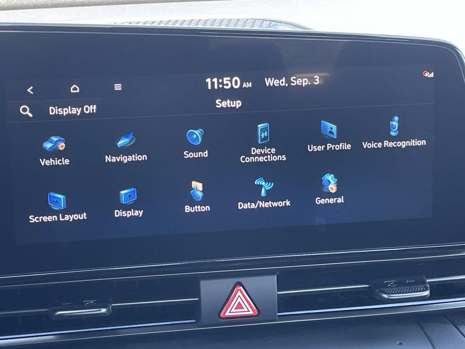 2025 Hyundai Elantra Hybrid SEL Sport Image 18 of 34