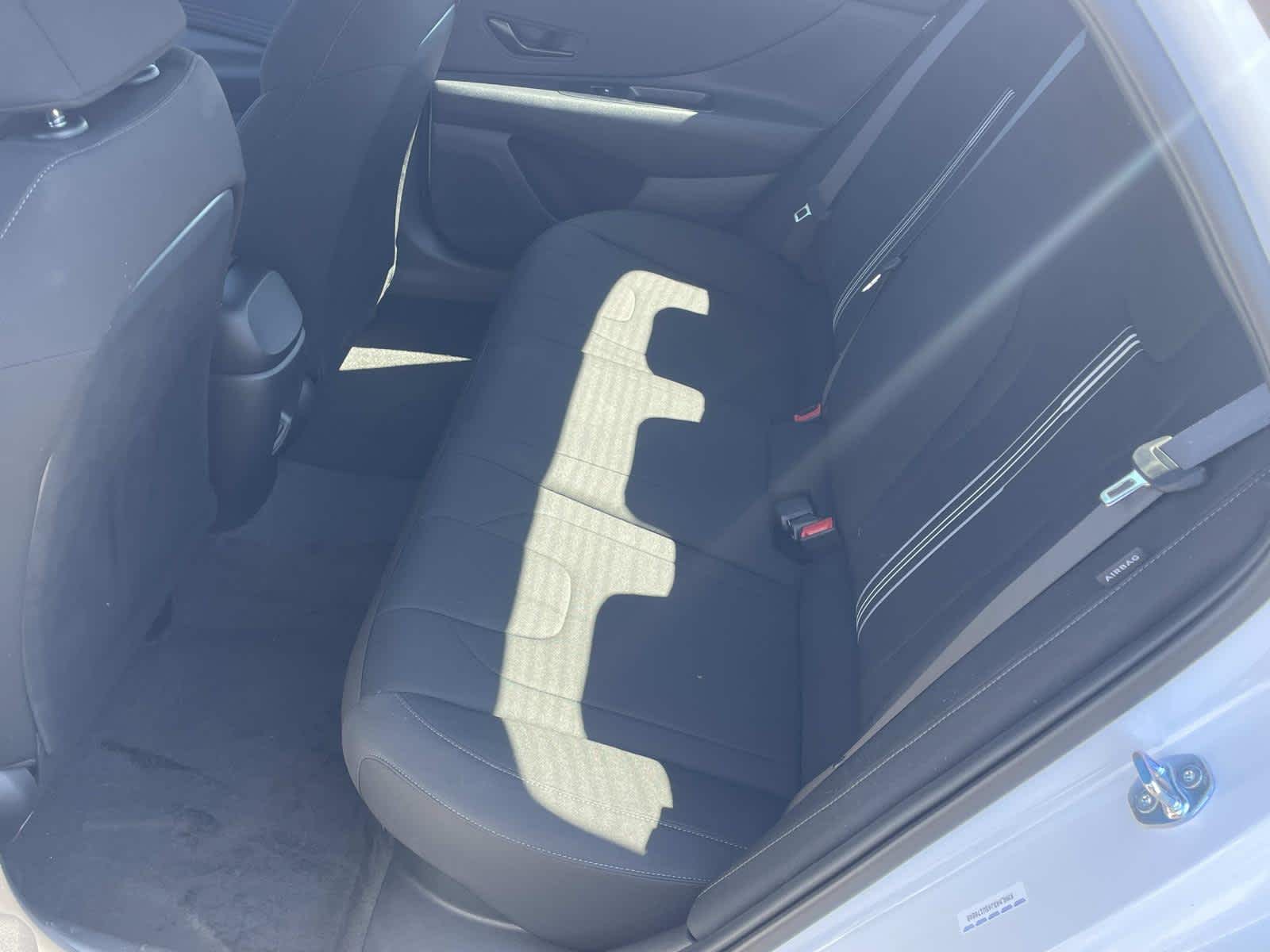 2025 Hyundai Elantra Hybrid SEL Sport Image 14 of 34