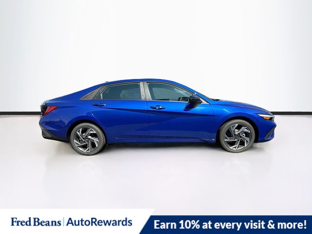 2025 Hyundai Elantra Hybrid SEL Sport Image 6 of 36