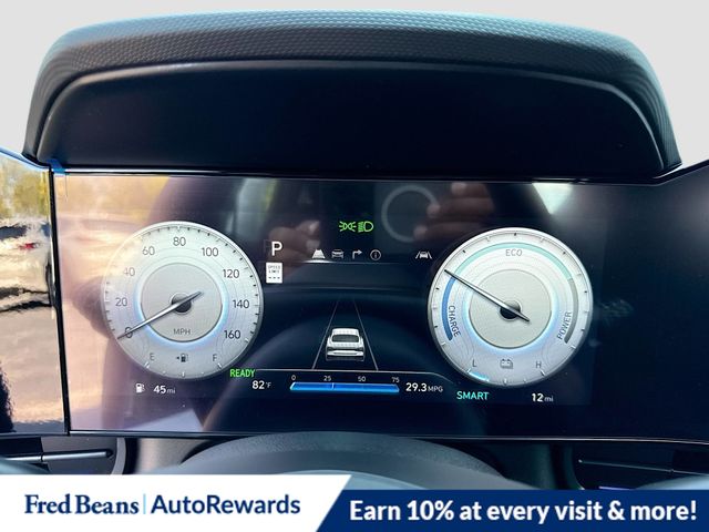 2025 Hyundai Elantra Hybrid SEL Sport Image 25 of 36