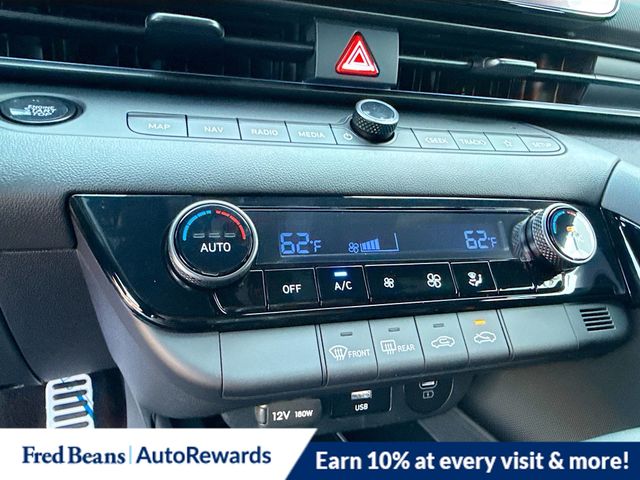 2025 Hyundai Elantra Hybrid SEL Sport Image 33 of 36