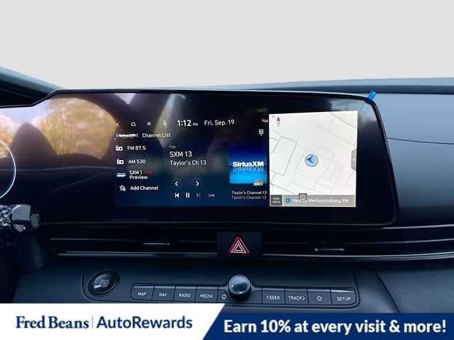 2025 Hyundai Elantra Hybrid SEL Sport Image 24 of 36