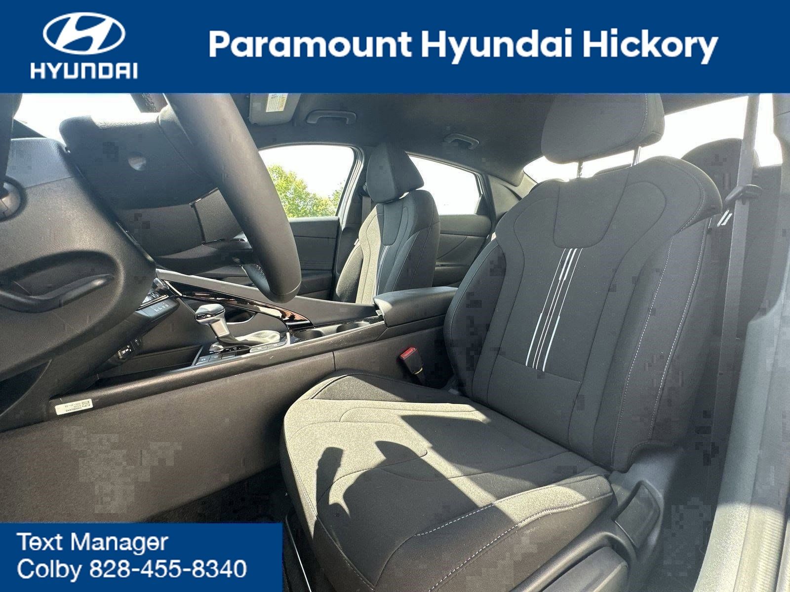 2025 Hyundai Elantra Hybrid SEL Sport Image 14 of 31