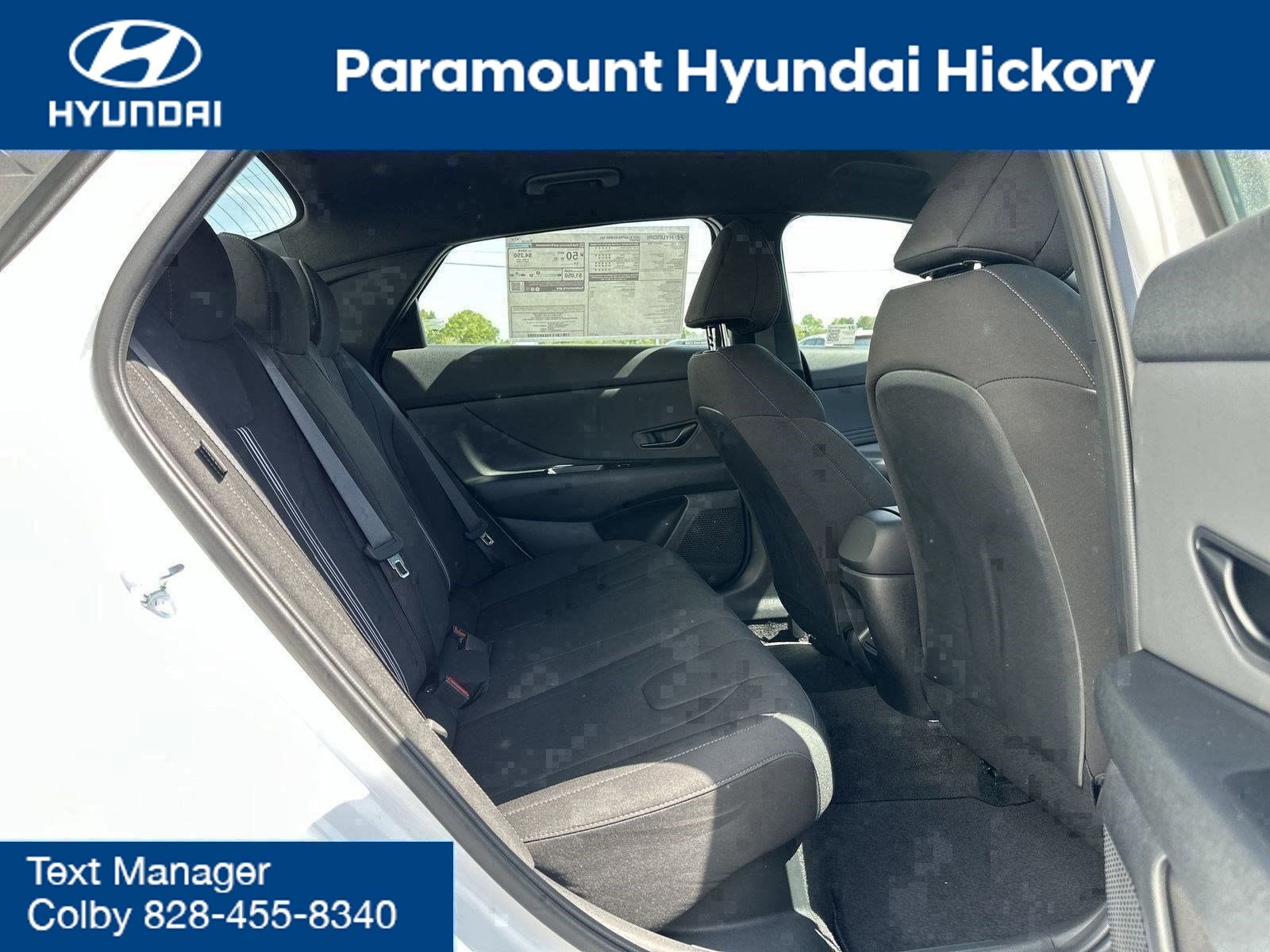 2025 Hyundai Elantra Hybrid SEL Sport Image 16 of 31