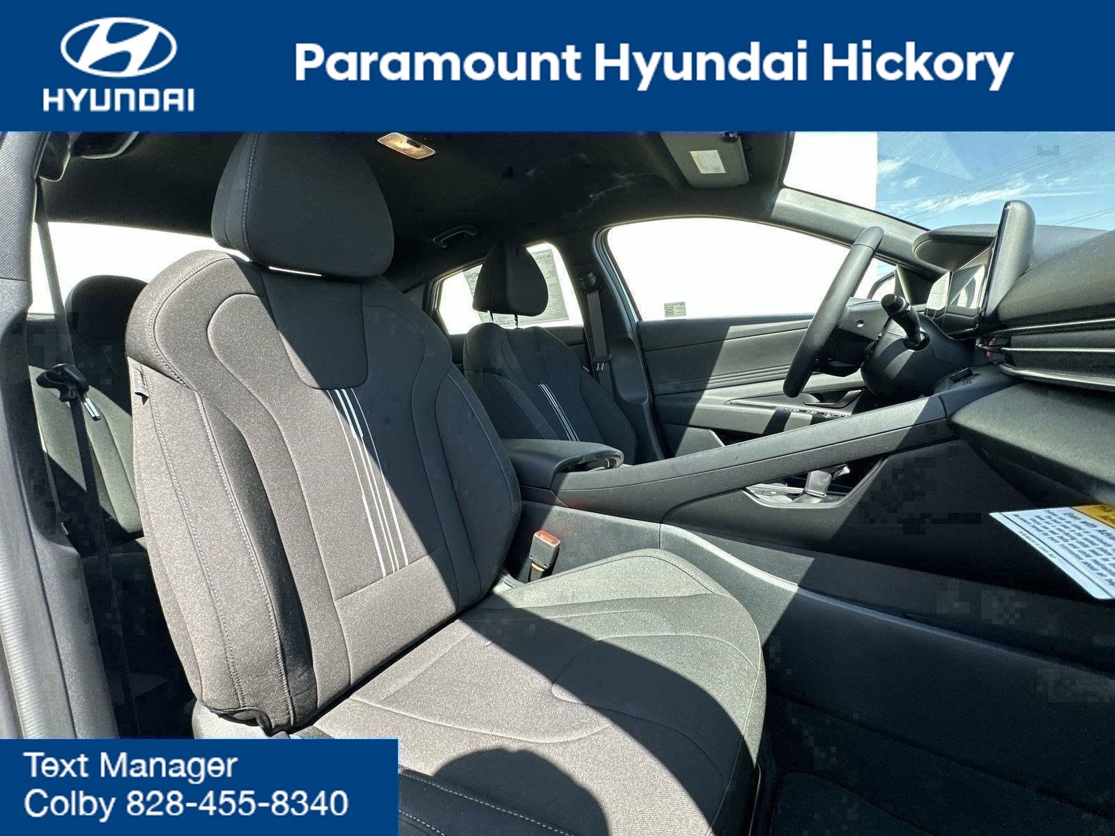 2025 Hyundai Elantra Hybrid SEL Sport Image 12 of 31