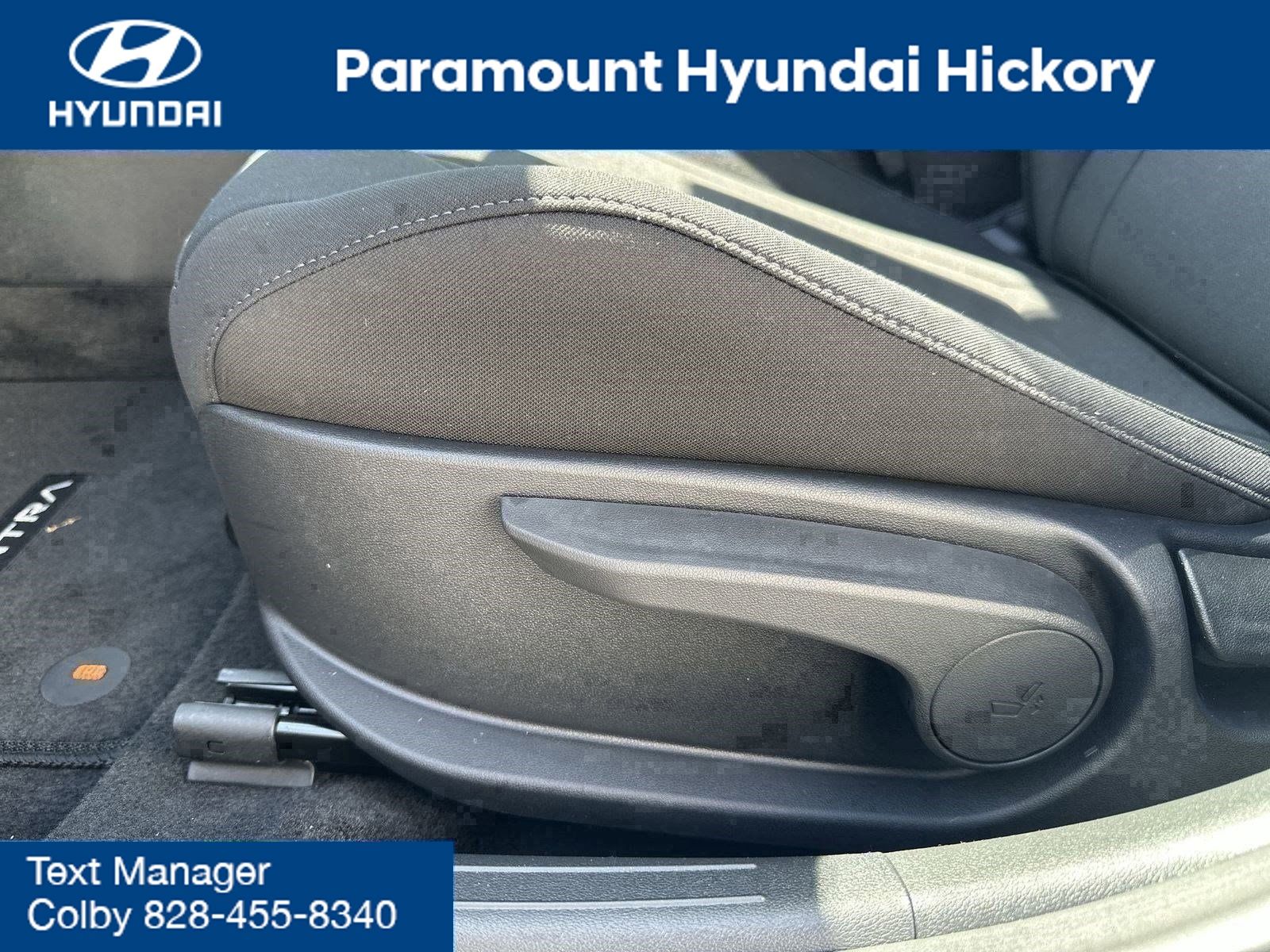 2025 Hyundai Elantra Hybrid SEL Sport Image 25 of 31